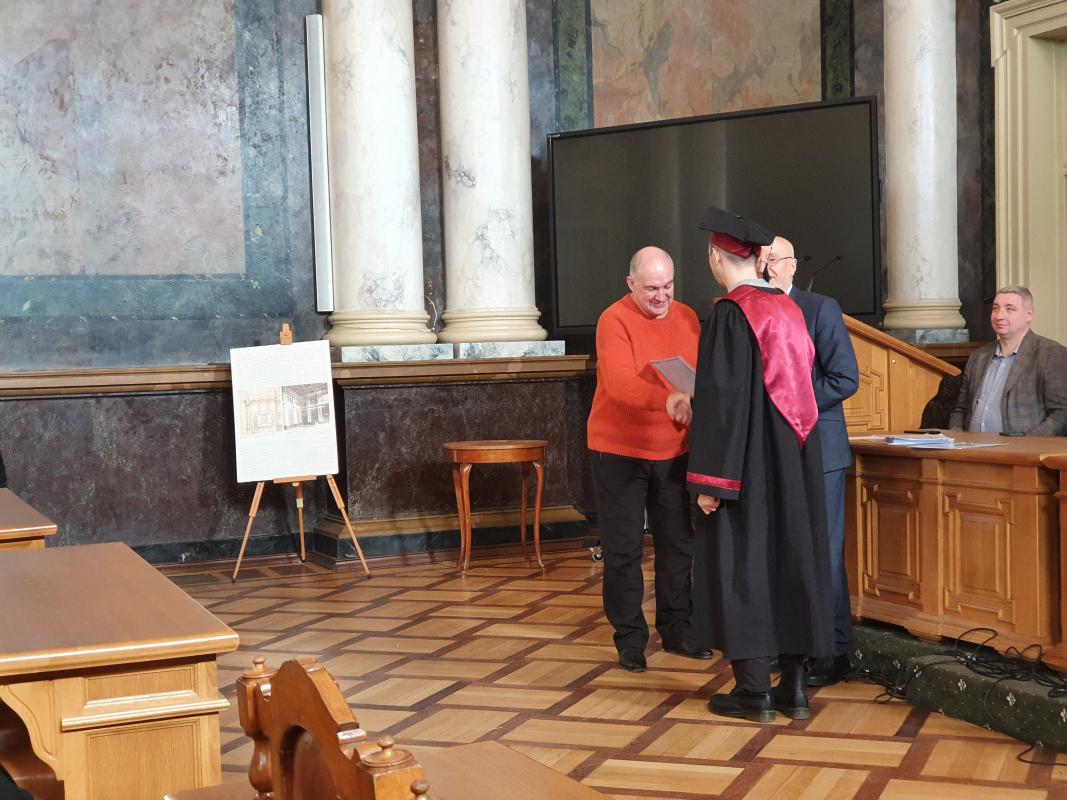 Фото із вручення дипломів