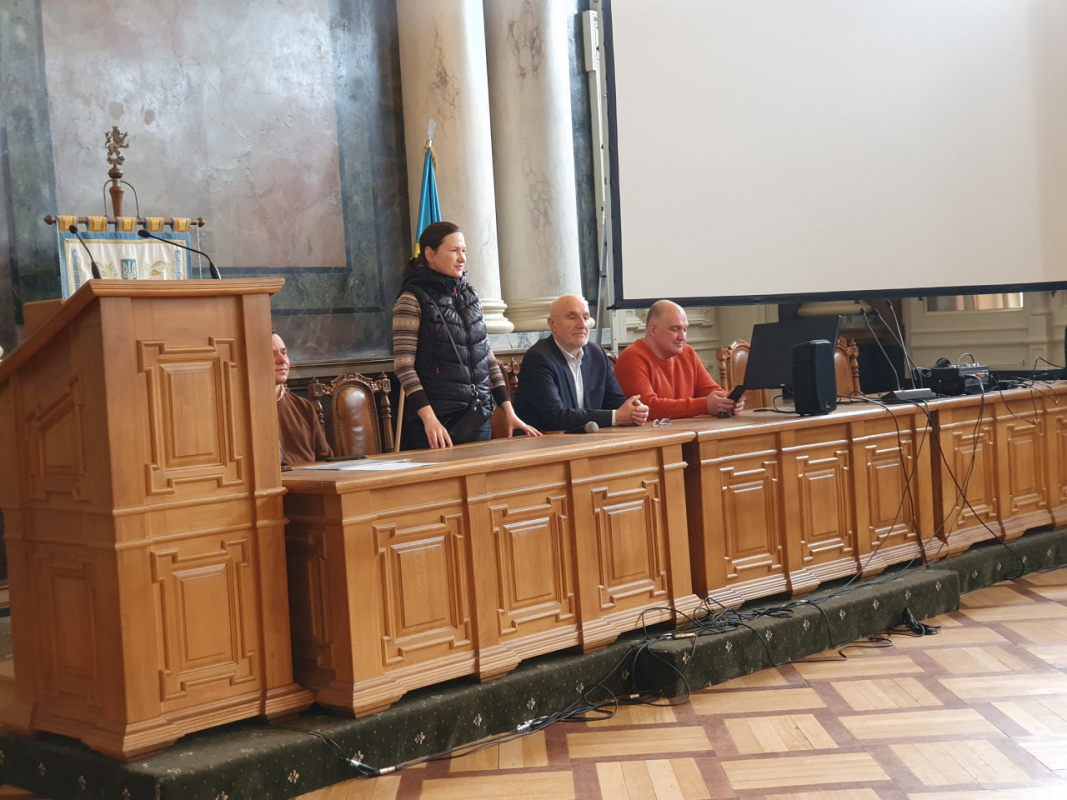 Фото із вручення дипломів