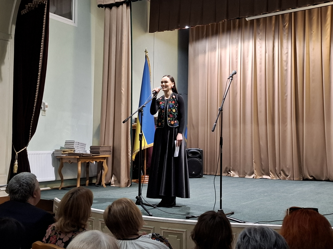 Фото з нагородження переможців конкурсів