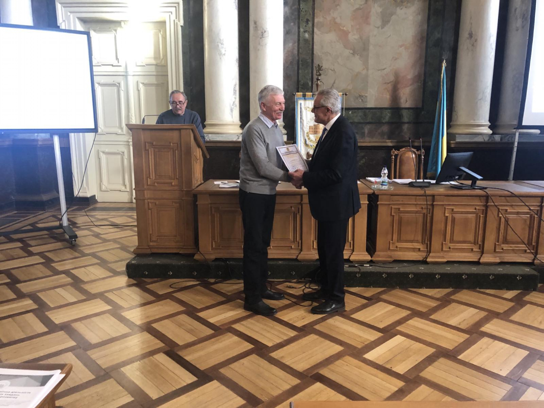 Фото із вручення нагороди