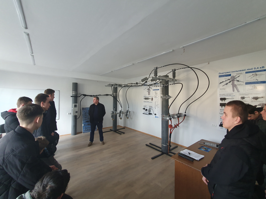 Фото із зустрічі в ІЕСК