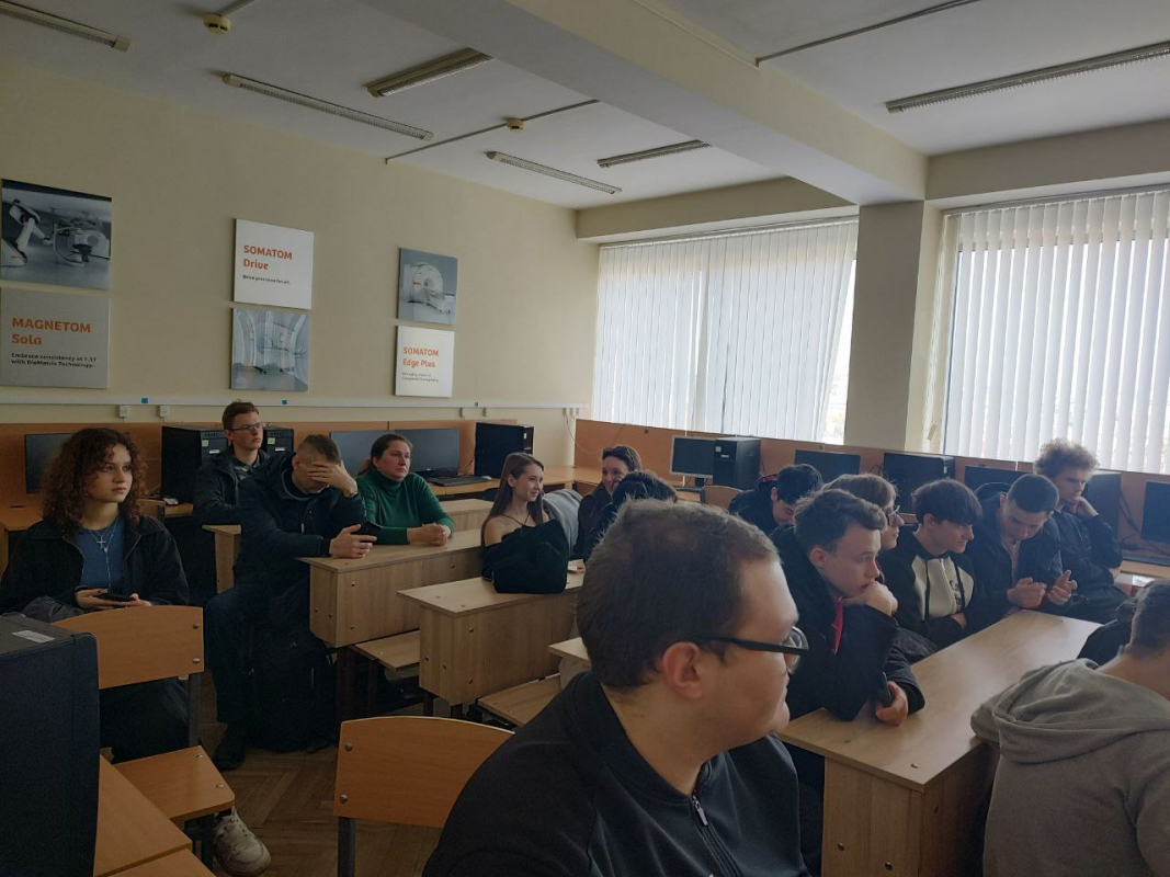 Фото із Дня відкритих дверей