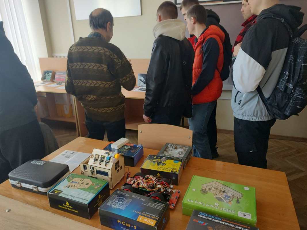 Фото із Дня відкритих дверей