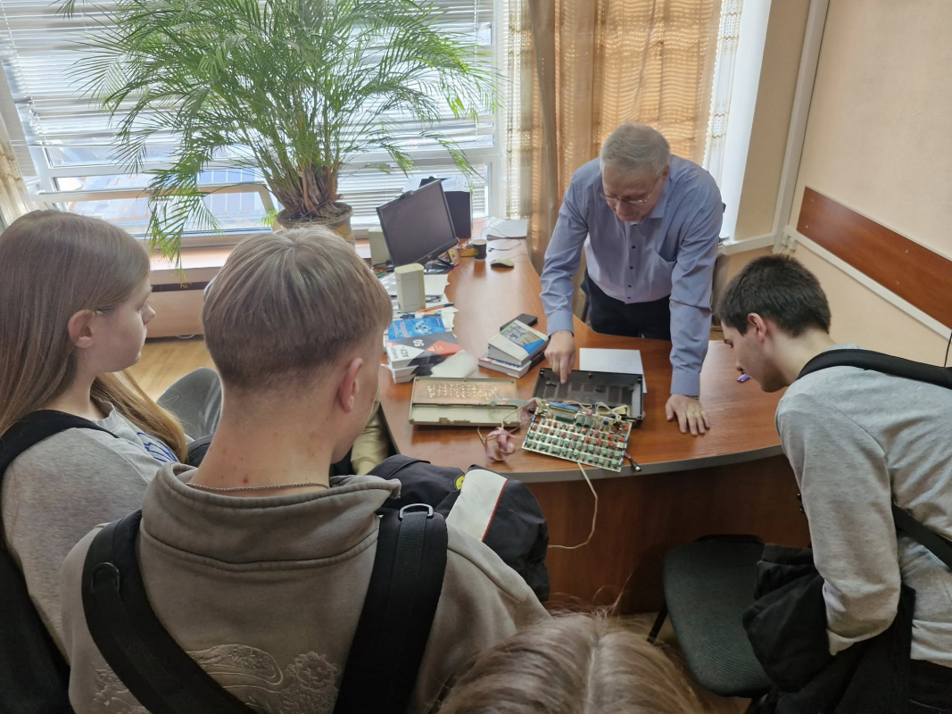 Фото із Дня відкритих дверей