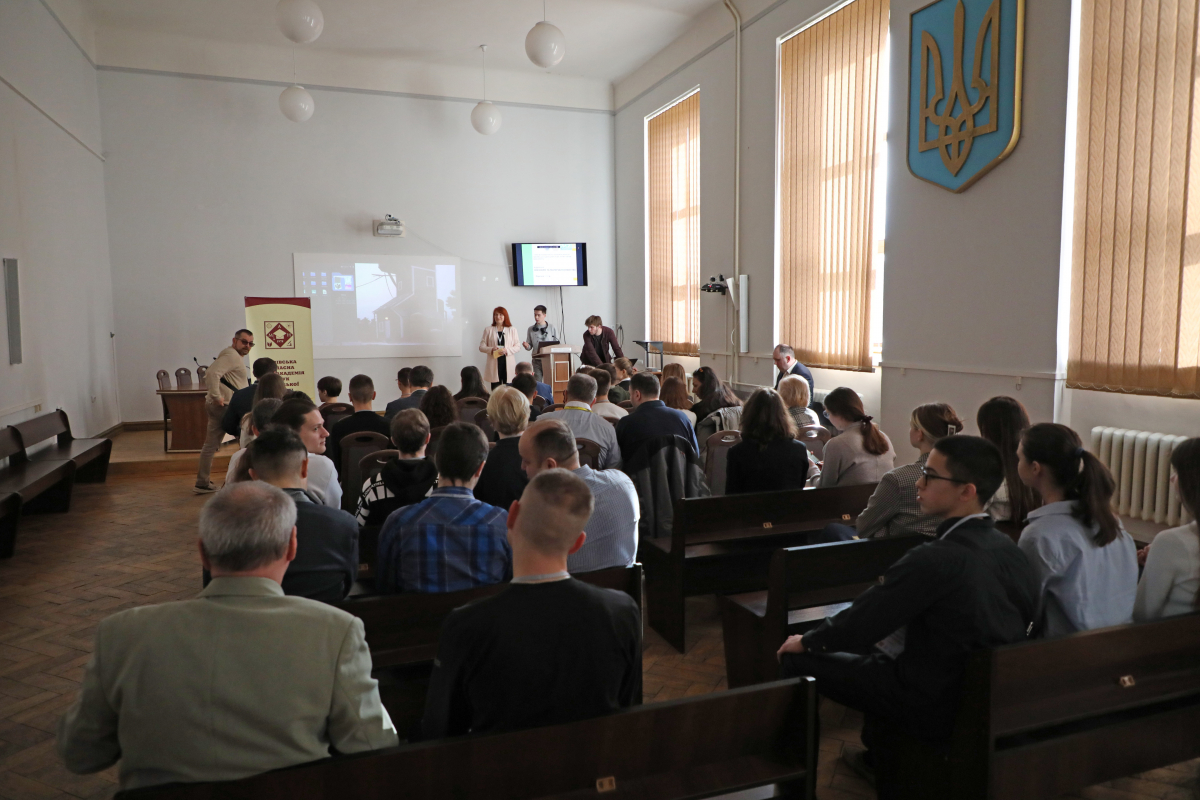 Фото із захисту робіт