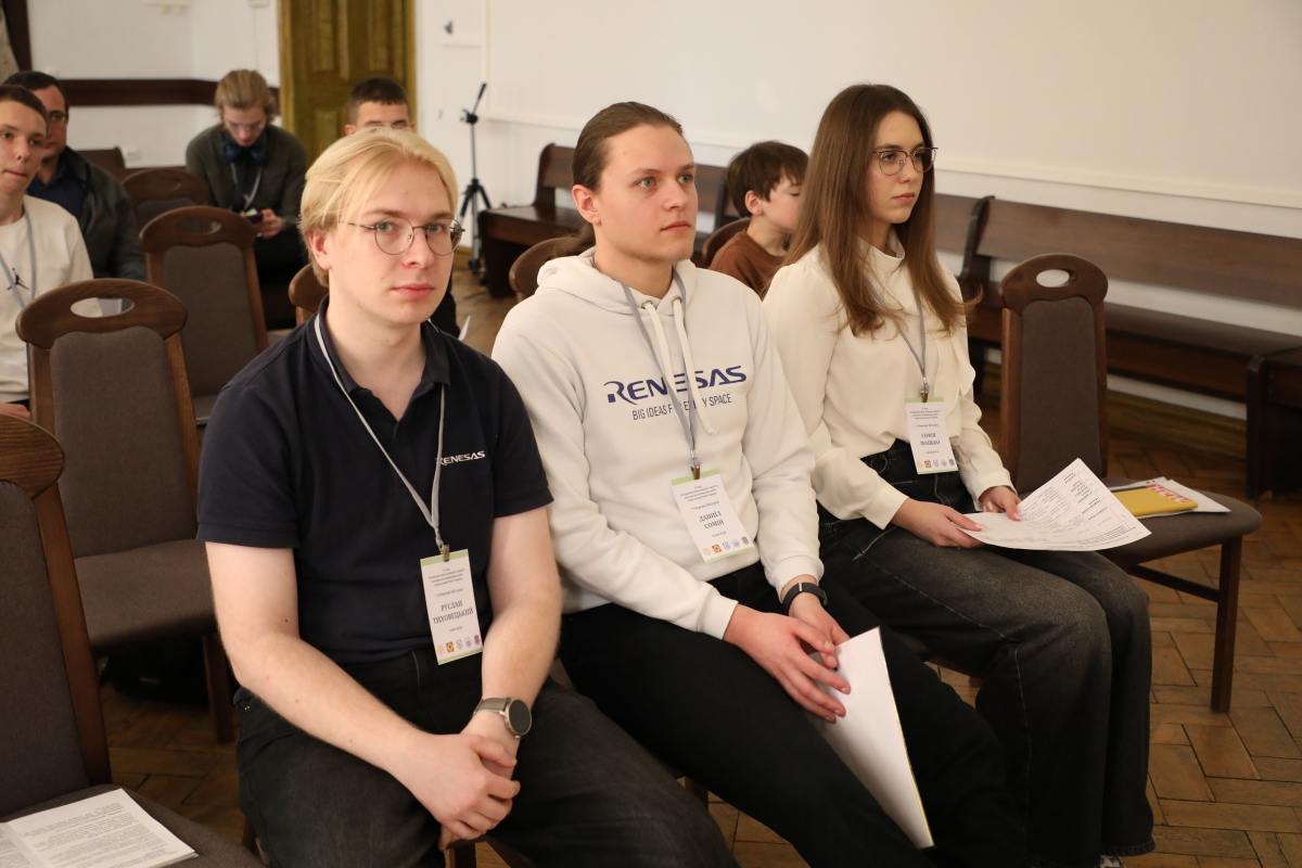 Фото із захисту робіт