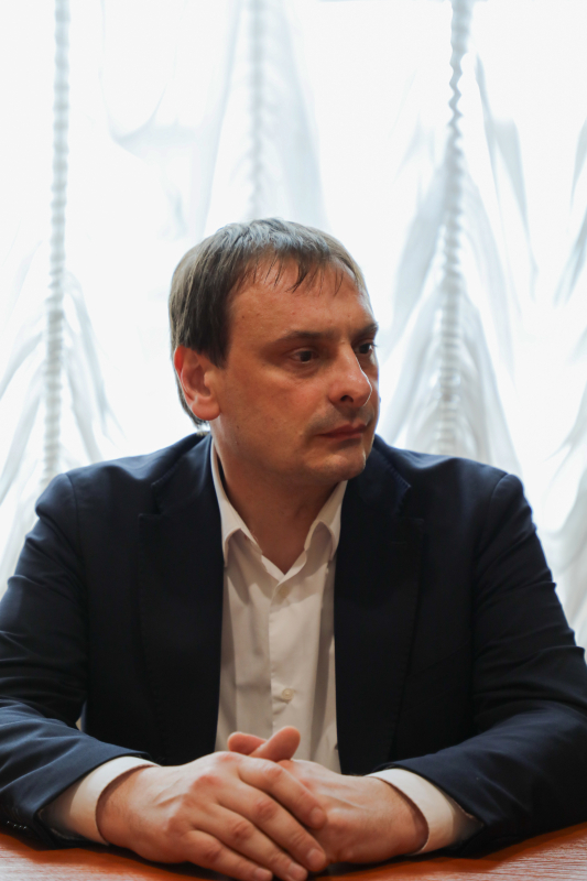 Фото з оголошення результатів виборів