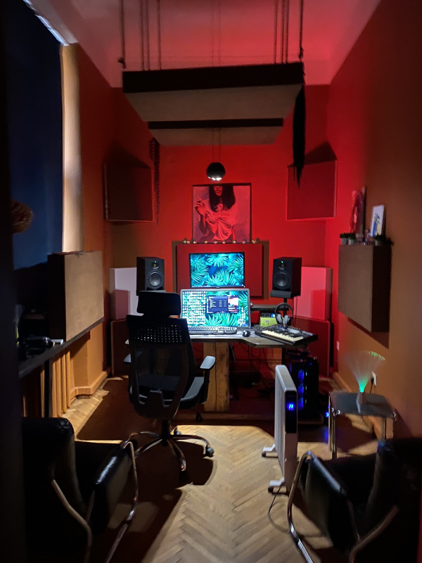 Фото з відвідин студії