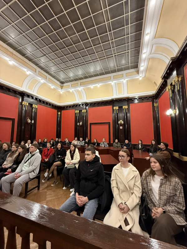 Фото з відвідин суду