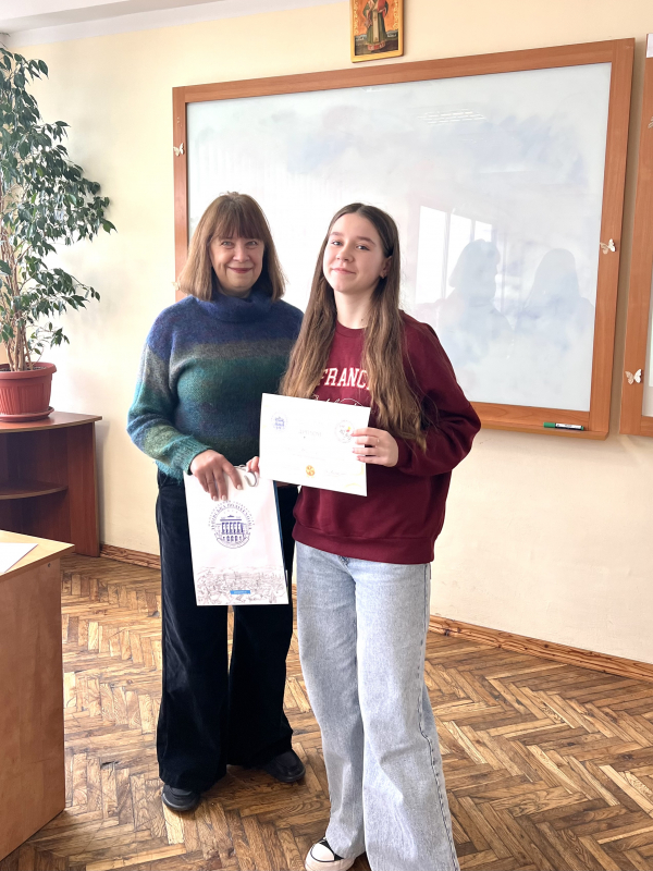 Фото з нагородження переможців олімпіади