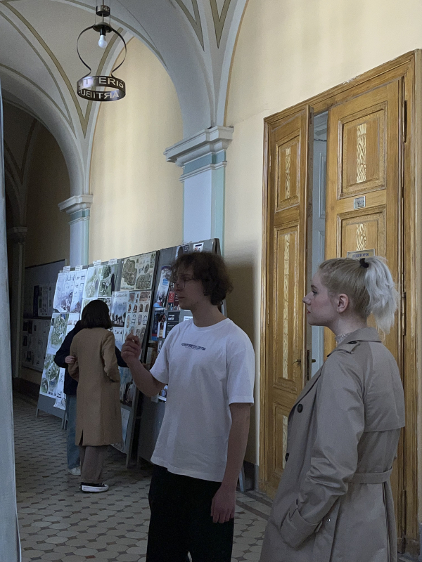 Фото з виставки