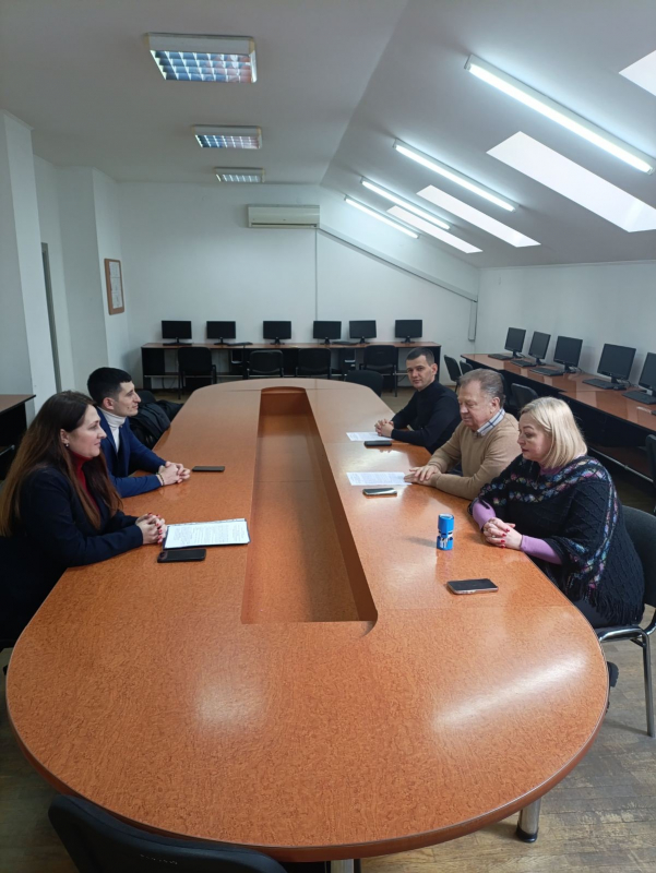 Фото з підписання меморандуму