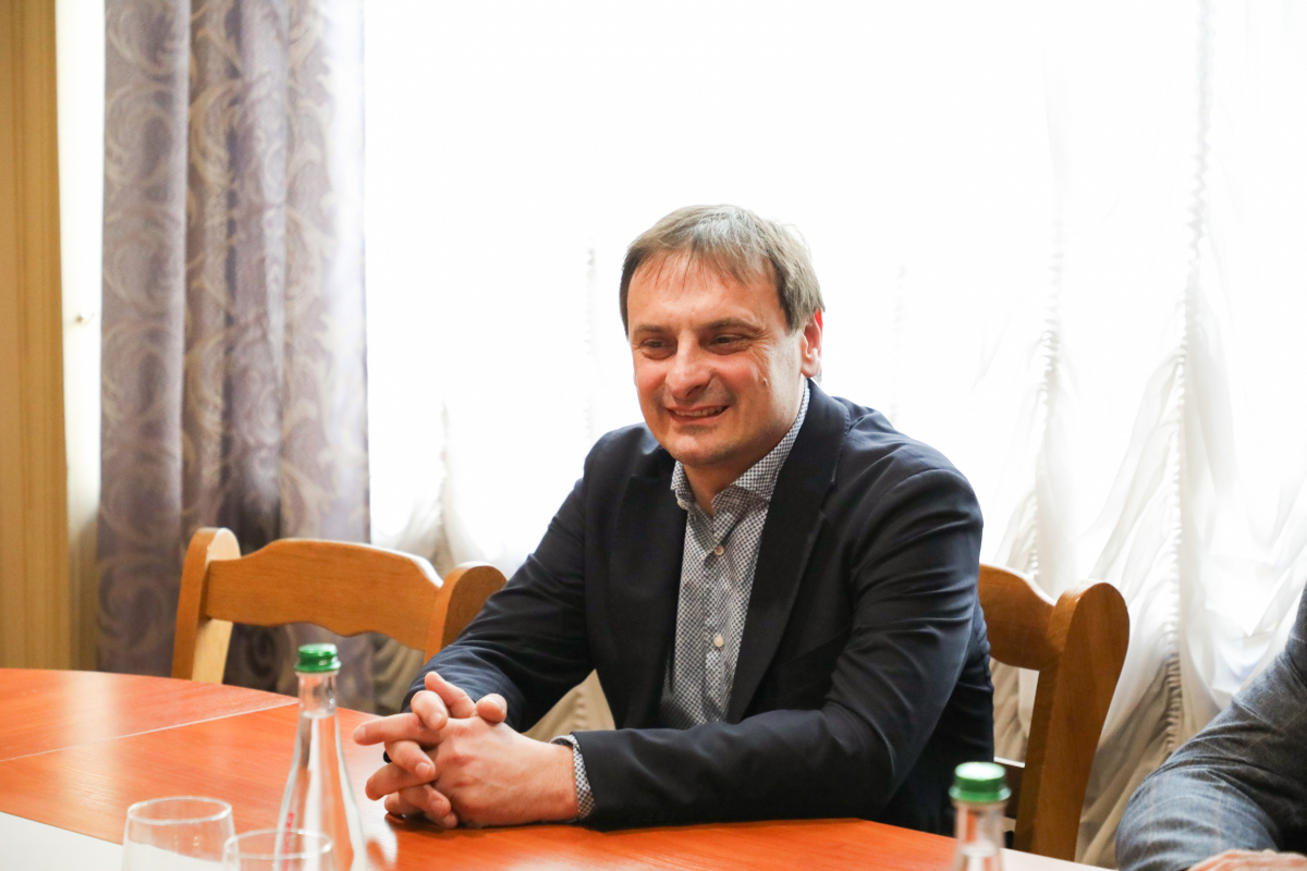 Фото з оголошення результатів виборів ректора Львівської політехніки