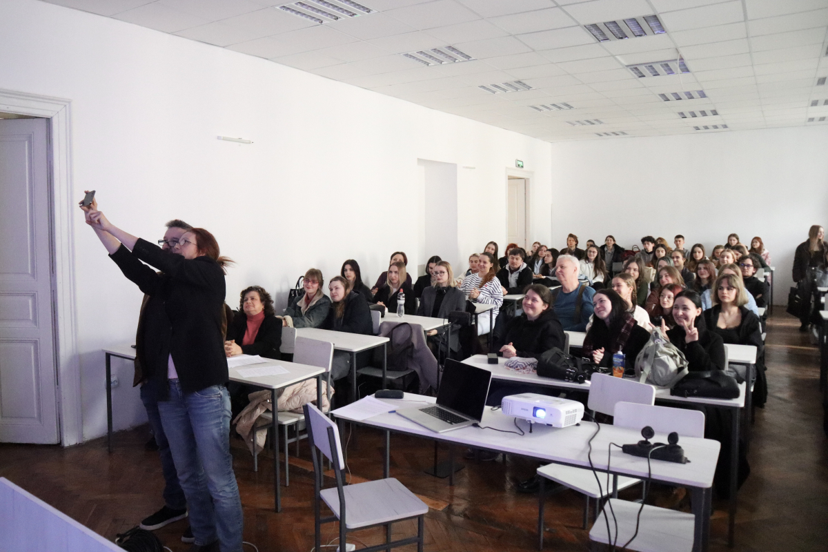 Фото з лекції