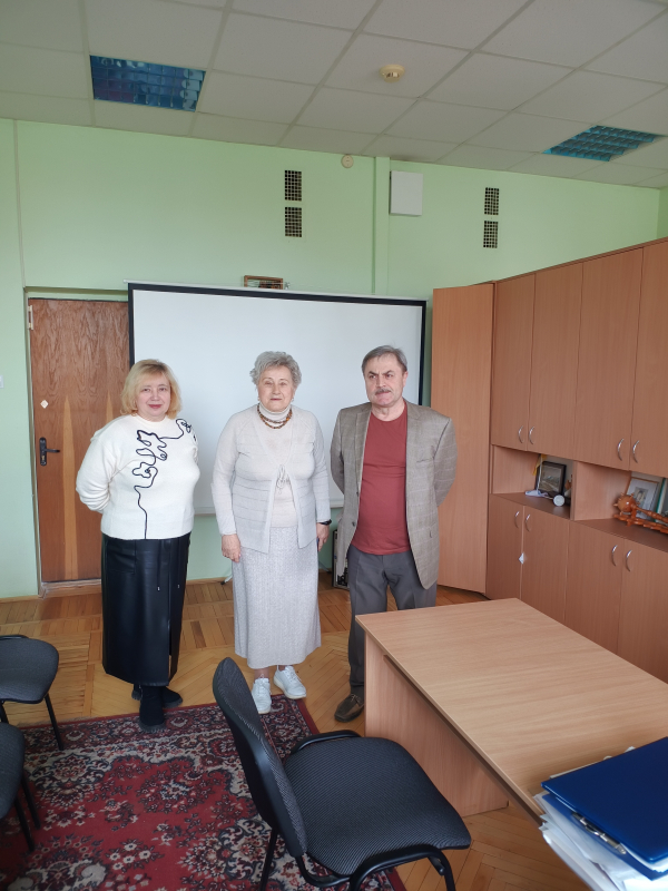 Фото із круглого столу