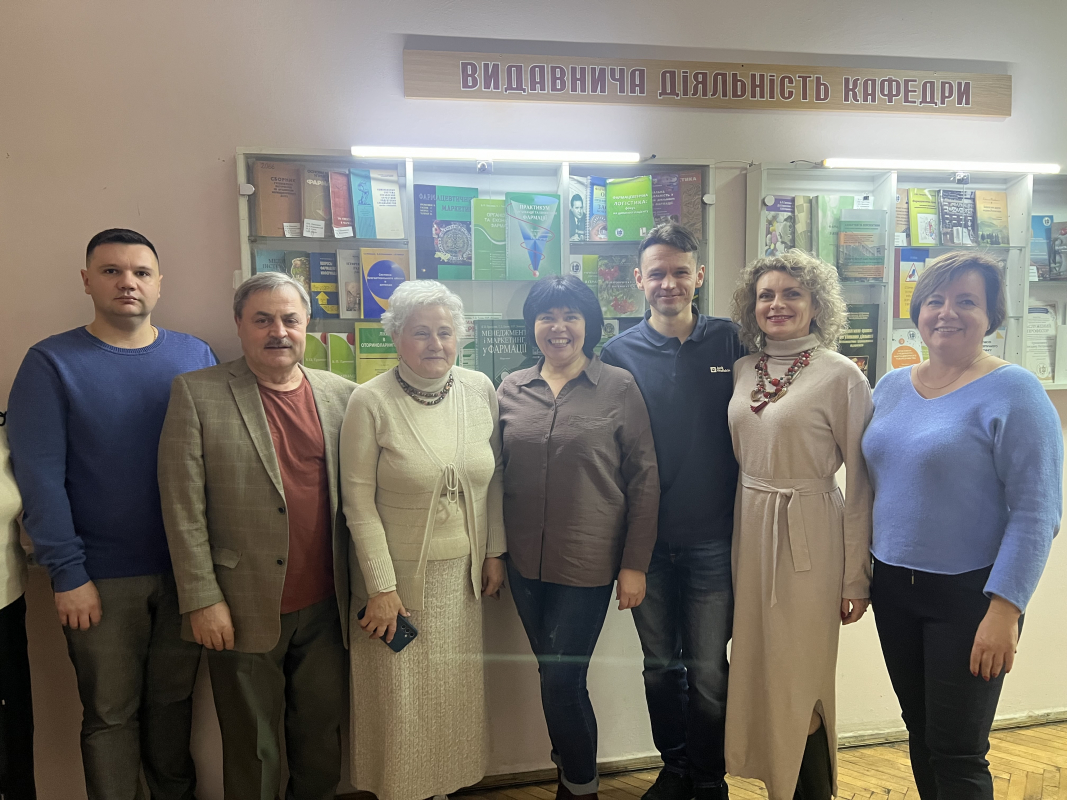 Фото із круглого столу