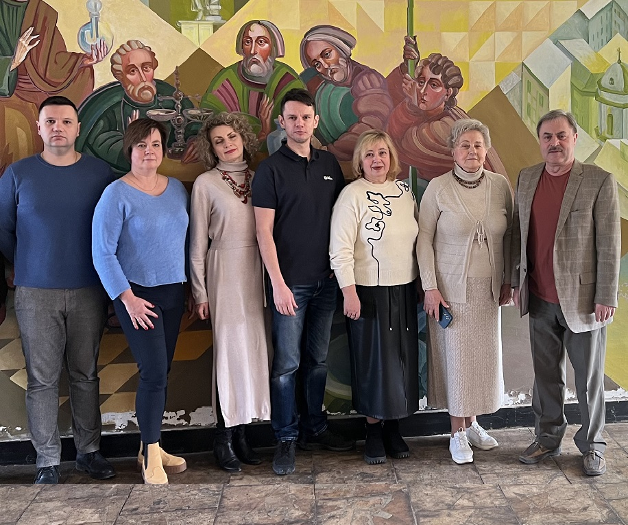 Фото із круглого столу