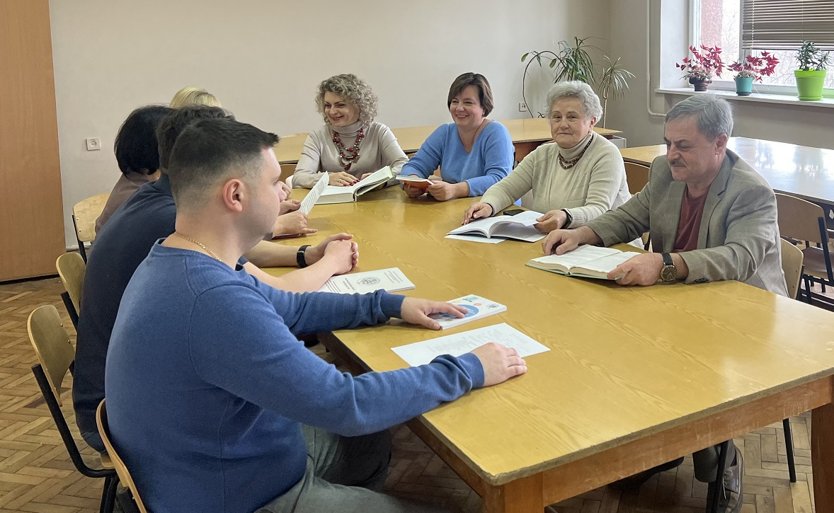 Фото із круглого столу