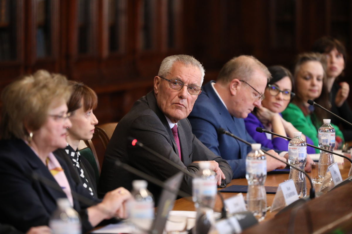 Фото із симпозіуму