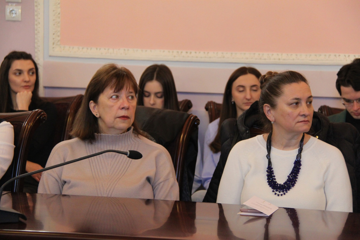 Фото із засідання НТШ