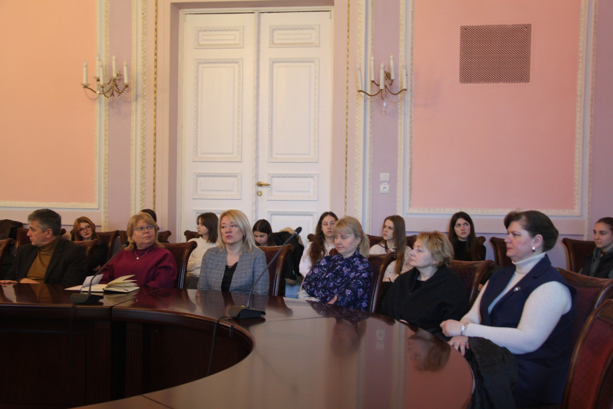 Фото із засідання НТШ