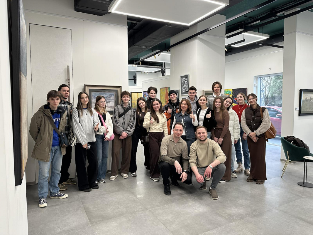 Фото з відвідин галереї