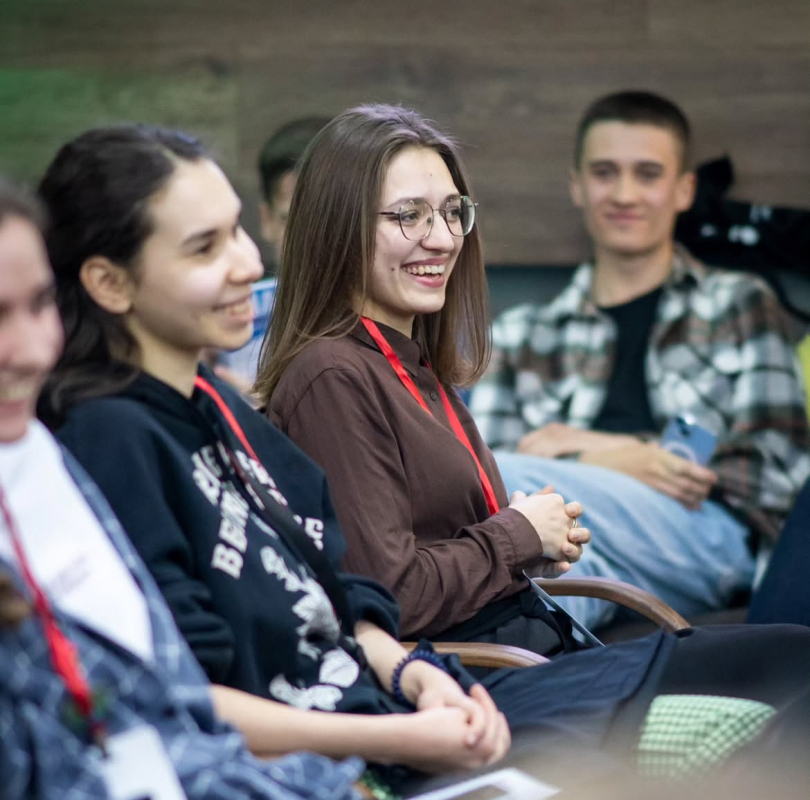 Дар’я Сургай з колегами