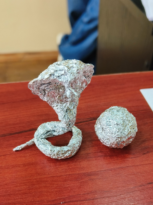 Фото із заходу