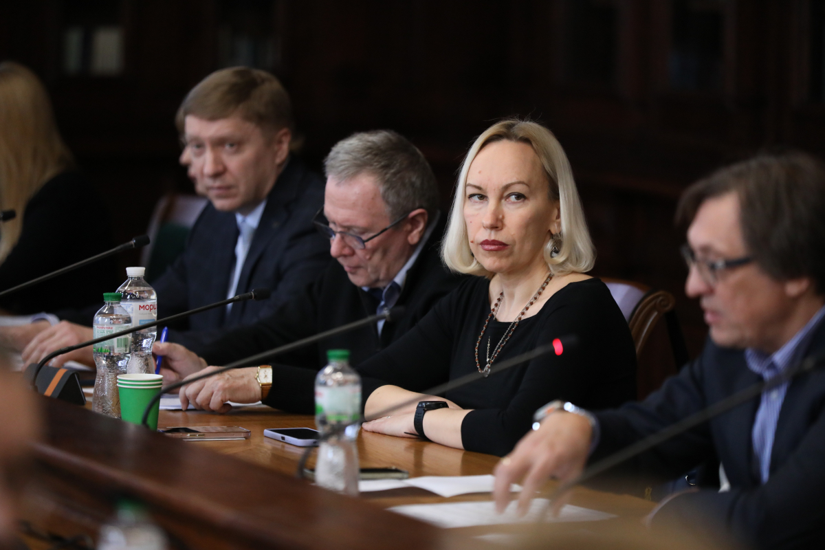 Фото із круглого столу