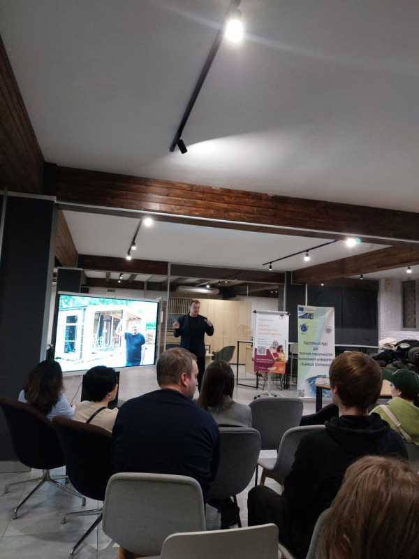 Фото із зустрічі у Львівській політехніці