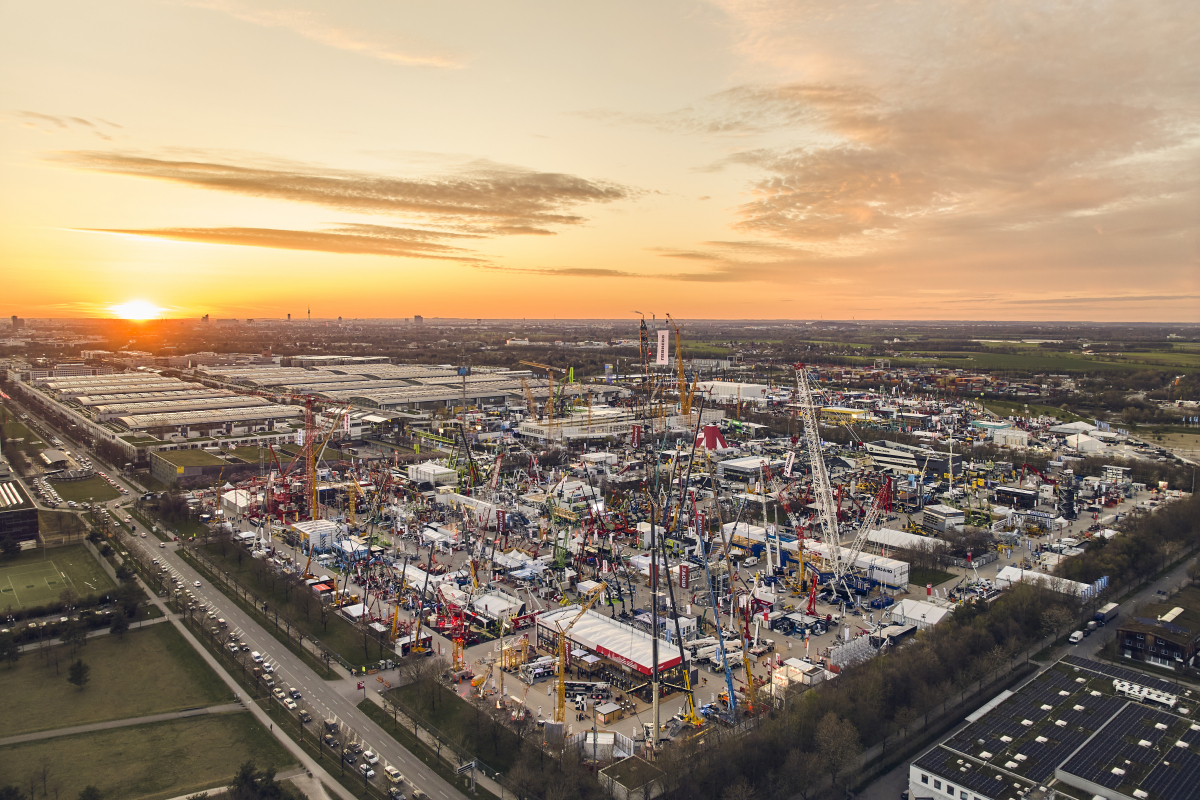 Фото з виставки у Німеччині