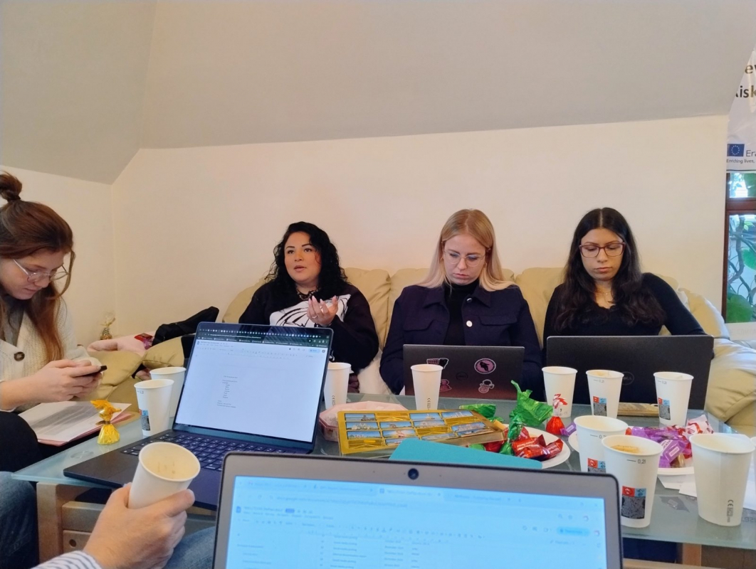 Фото із зустрічі в Іспанії