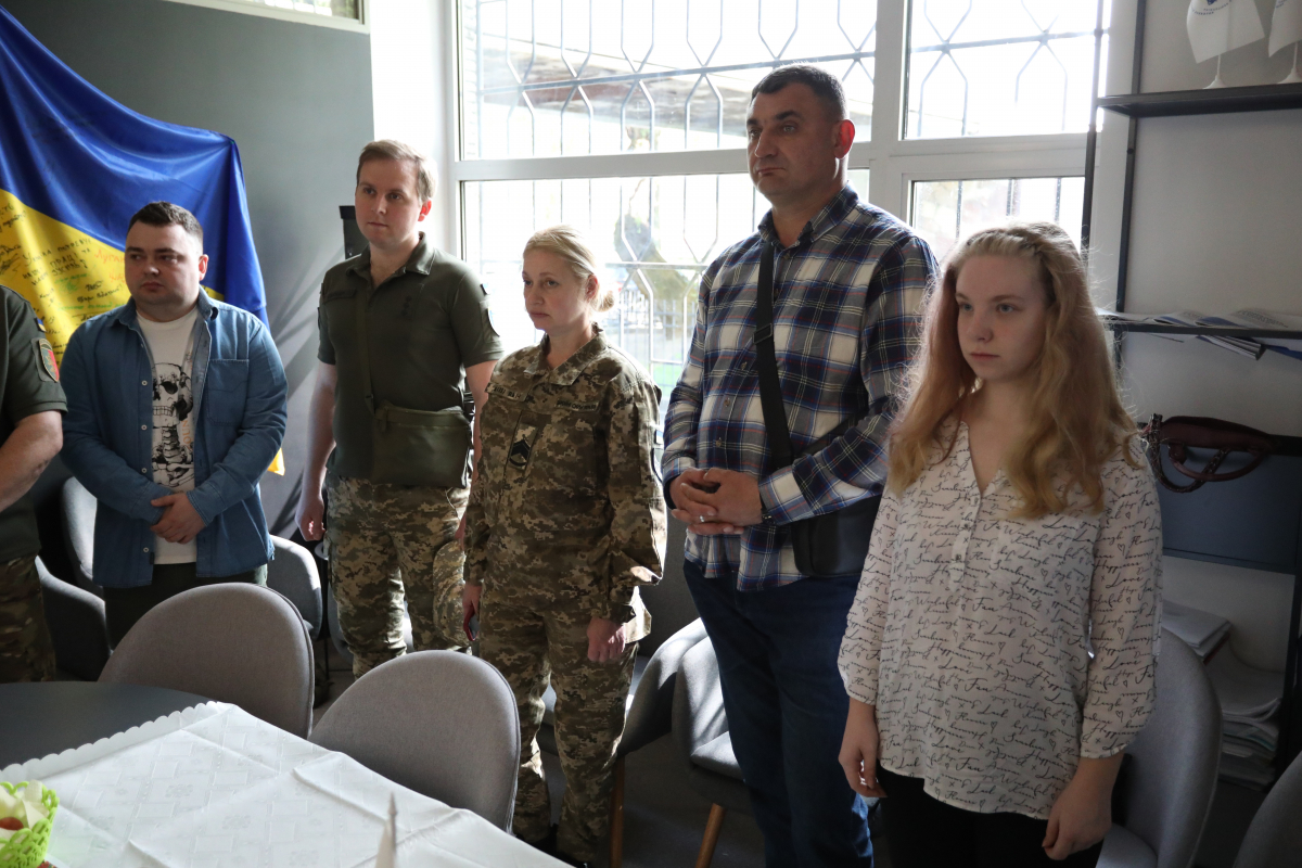 Фото із заходу