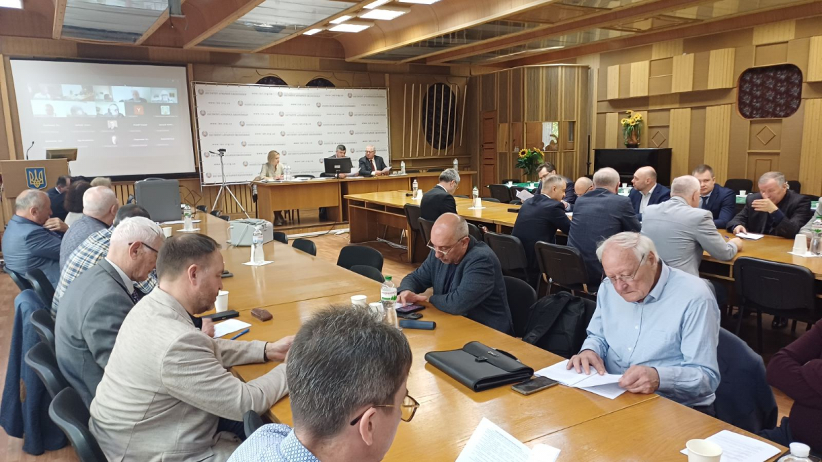 Фото зі зборів