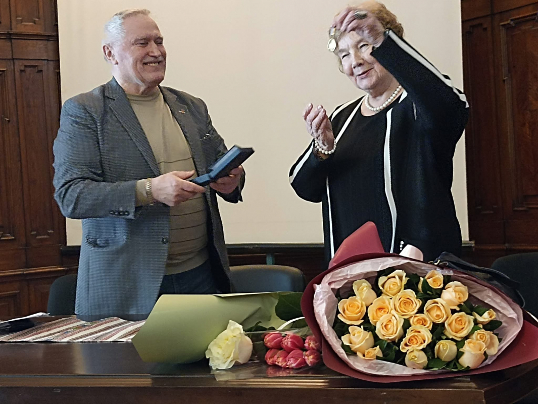 Фото з урочистої академії