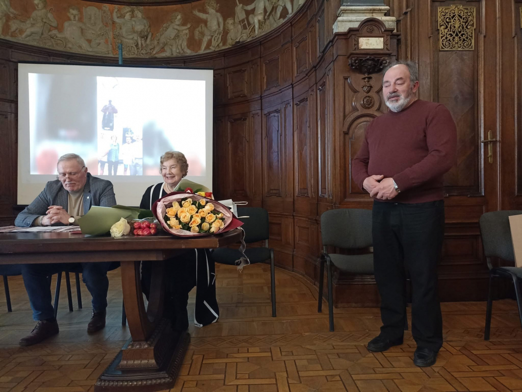 Фото з урочистої академії