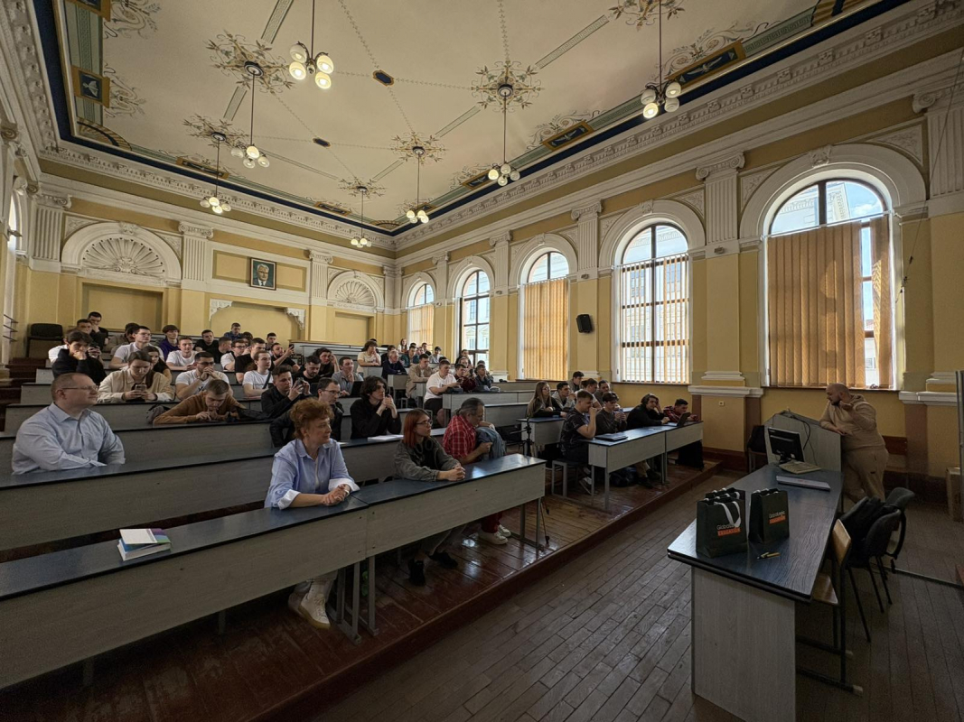 Фото із зустрічі у Львівській політехніці
