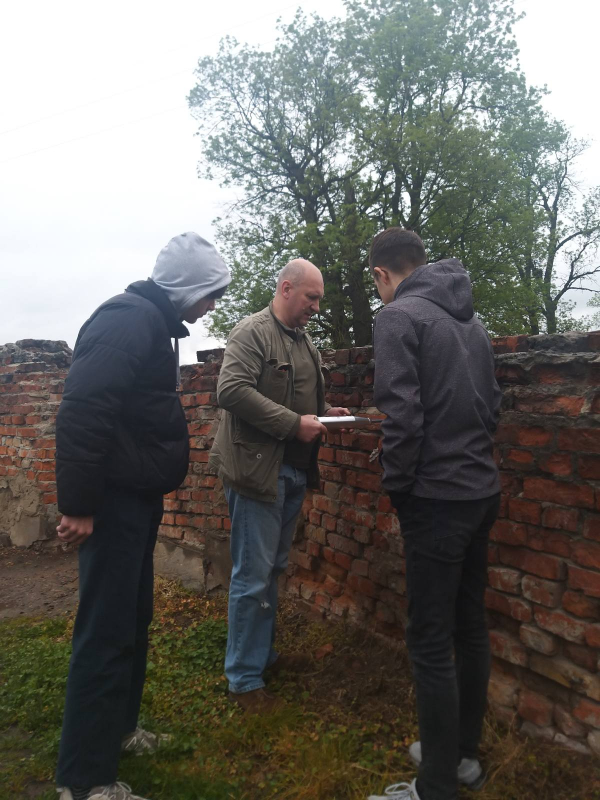 Фото із заходу