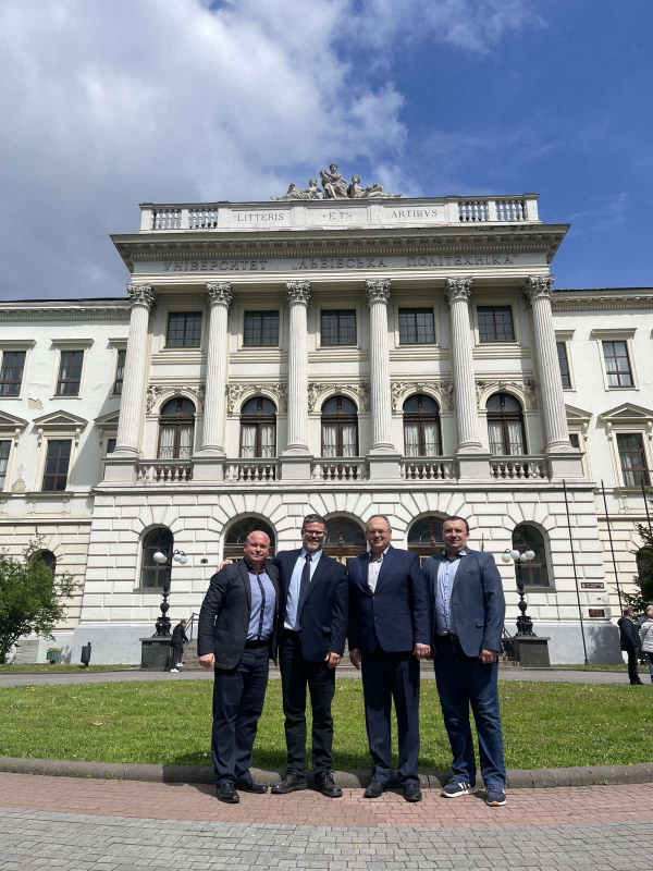 Фото з відвідин Львівської політехніки