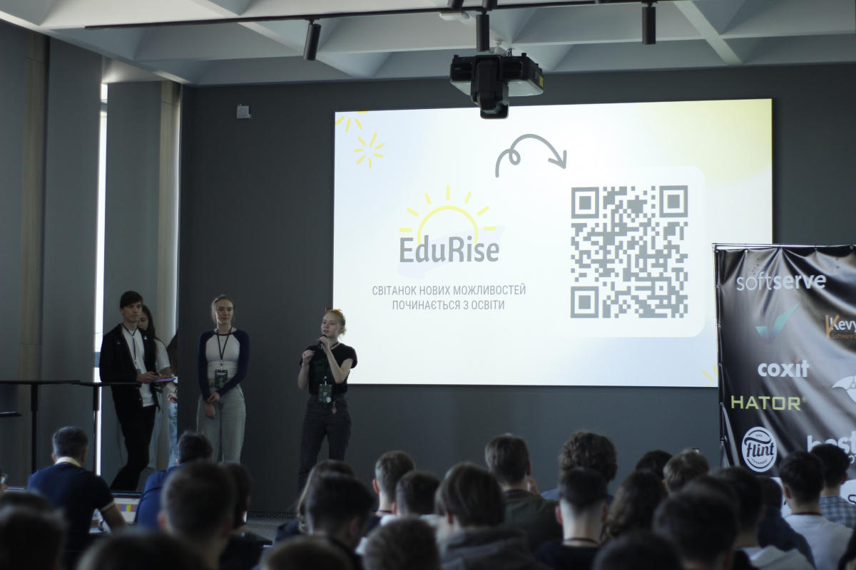 Фото з хакатону