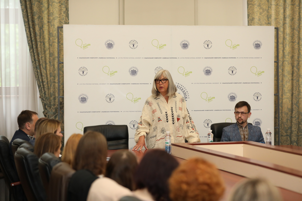 Фото із зустрічі у Львівській політехніці