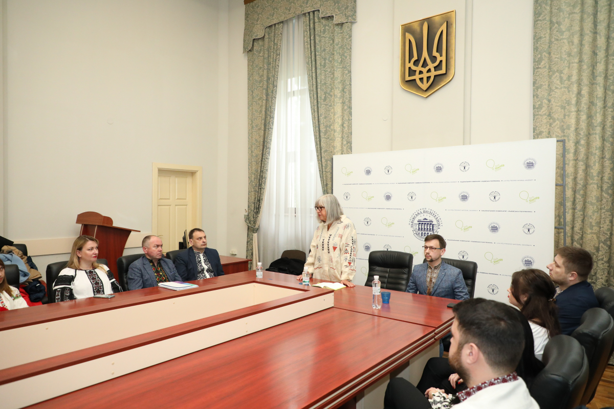 Фото із зустрічі у Львівській політехніці