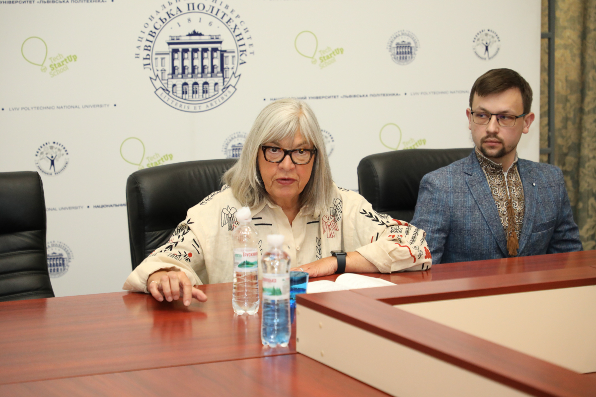 Фото із зустрічі у Львівській політехніці
