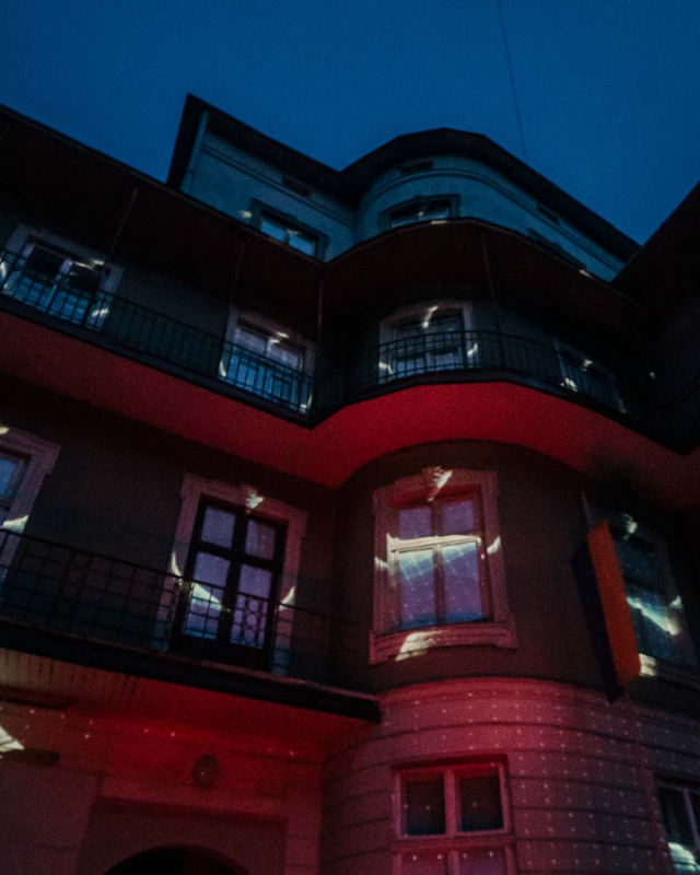 Фото з інсталяції