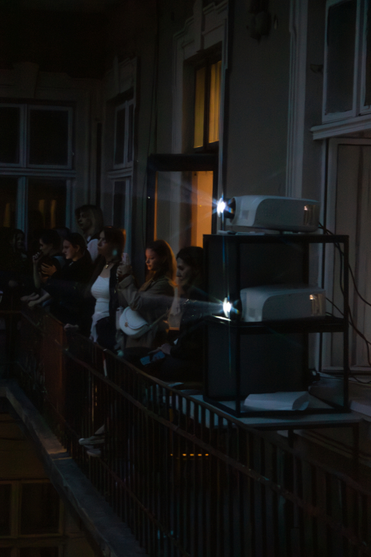 Фото з інсталяції