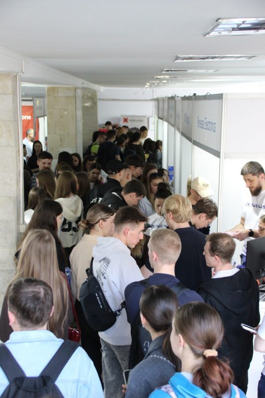 Фото з Ярмарку кар’єри