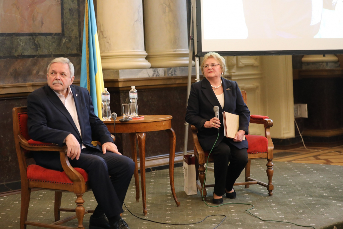 Фото із зустрічі у Львівській політехніці