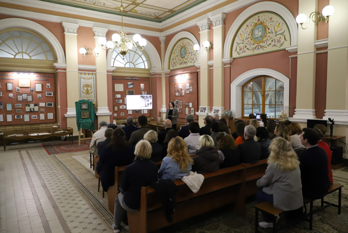 Фото з лекції