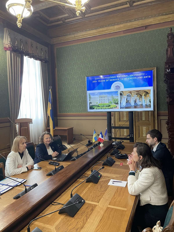 Фото із зустрічі у Львівській політехніці