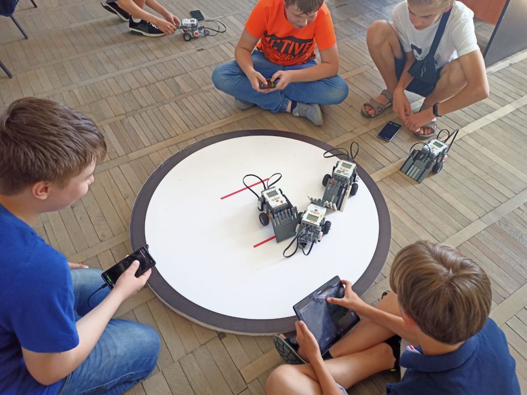 Фото із заходу, організованого ІННЦПКО